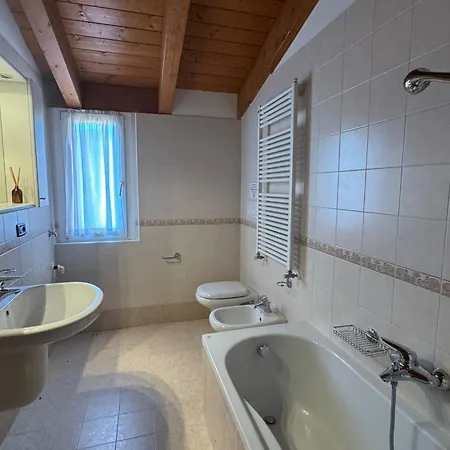 The Fairy World - Penthouse With Terrace View And Pool Bellano